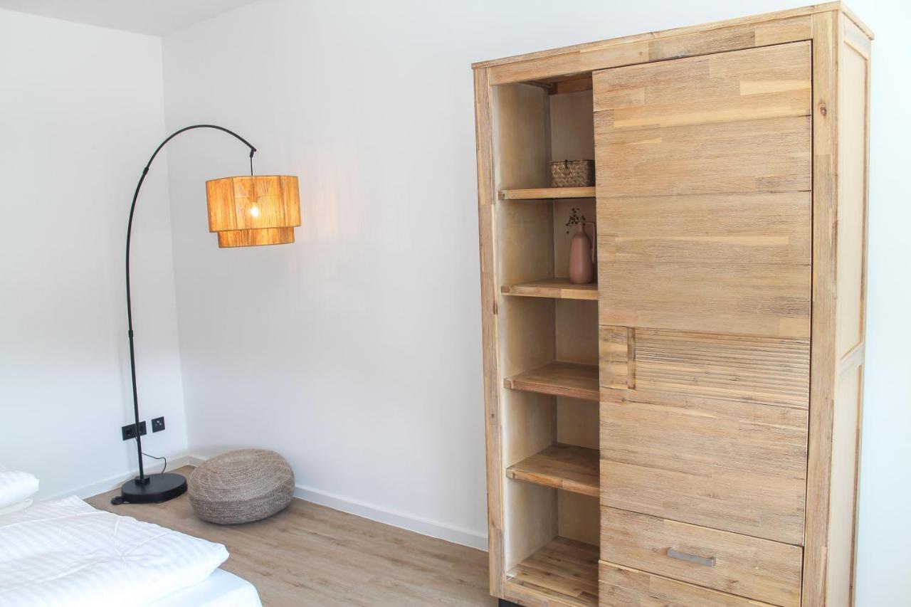 African-Style Apartment - Stadtnah, Parkplatz, E-Ladestation Fuer Auto & Fahrraeder, Gitterbox Fuer Fahrraeder, Fitnessstudio 코블렌츠 외부 사진