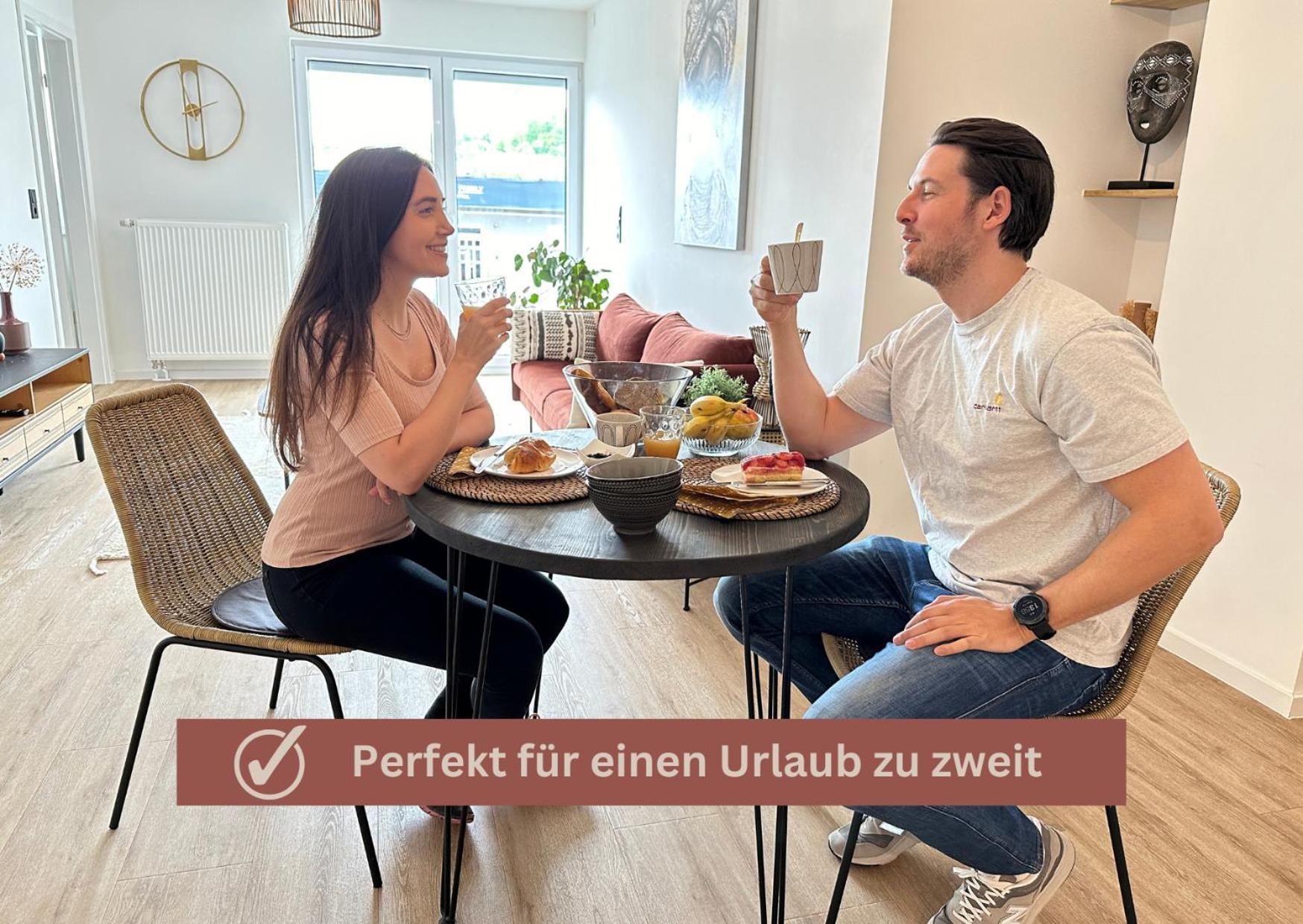 African-Style Apartment - Stadtnah, Parkplatz, E-Ladestation Fuer Auto & Fahrraeder, Gitterbox Fuer Fahrraeder, Fitnessstudio 코블렌츠 외부 사진