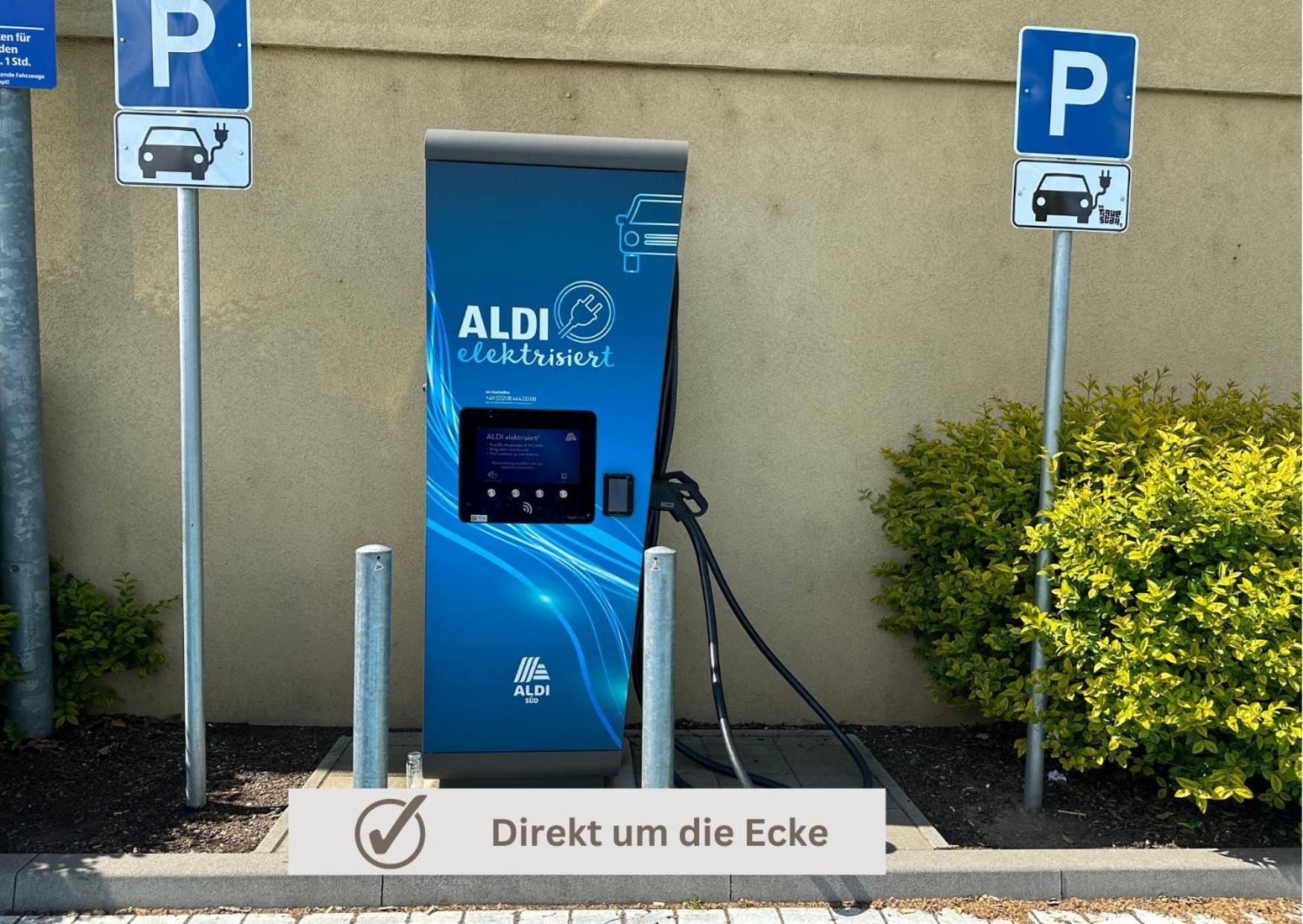 African-Style Apartment - Stadtnah, Parkplatz, E-Ladestation Fuer Auto & Fahrraeder, Gitterbox Fuer Fahrraeder, Fitnessstudio 코블렌츠 외부 사진